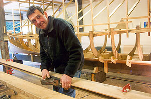 Brian Nobbs, Cornish Pilot Gig Builder | click to enlarge